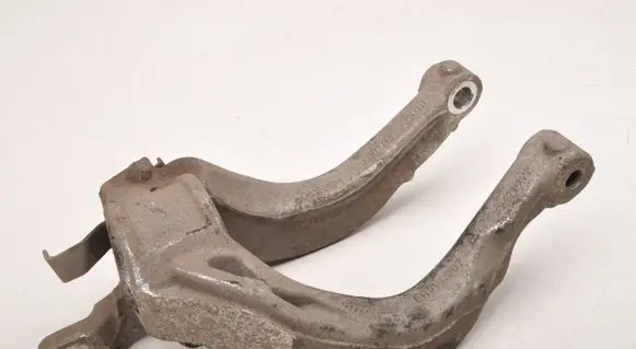 Volvo S60 Engine mount bracket 31478122