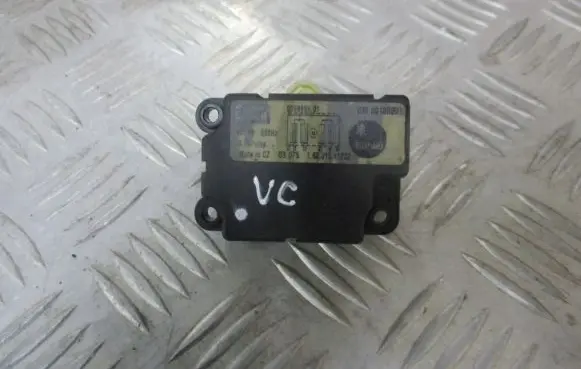 Opel Vectra C Central body control module 09180201