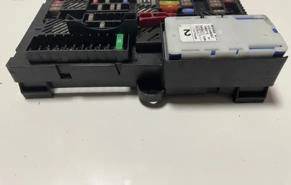 BMW X4 G02 Fuse module 6828075