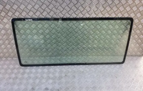 Volkswagen Transporter - Caravelle T4 Side middle window/glass 