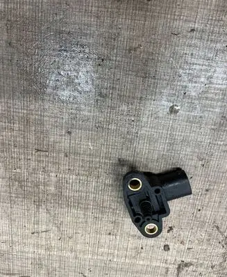 Mercedes-Benz C W204 Air pressure sensor A0061531528 0261230144