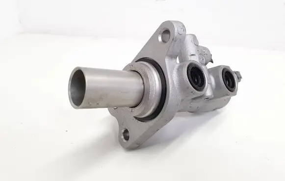 Mercedes-Benz S W222 Master brake cylinder 173FC8