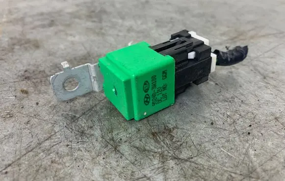 KIA Sportage Other relay 952403W100