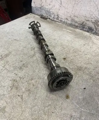 Nissan Qashqai J12 Camshaft 