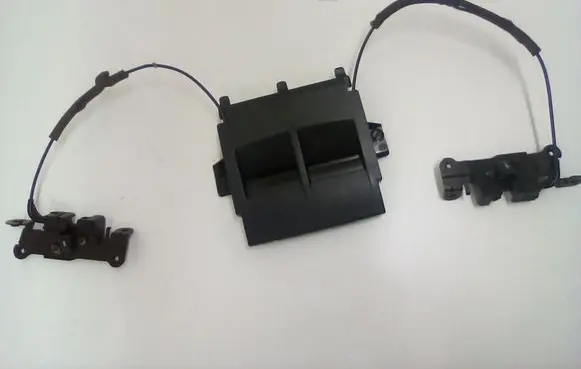 Volvo S80 Seat back rest lock catch 30727872 30727871