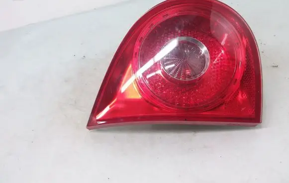 Volkswagen Golf V Tailgate rear/tail lights 1K6945093E