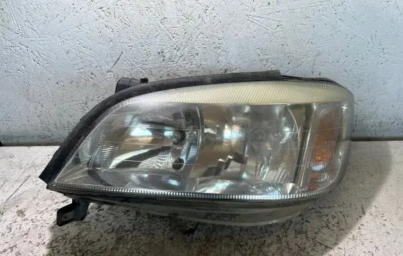 Opel Zafira A Headlight/headlamp 89100054
