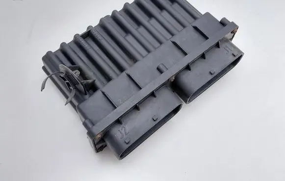 Opel Astra H Coolant fan relay 09131730