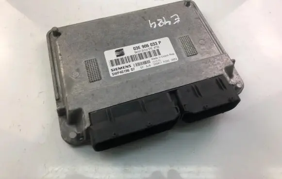 Seat Ibiza III (6L) Engine control unit/module ECU 03E906033P