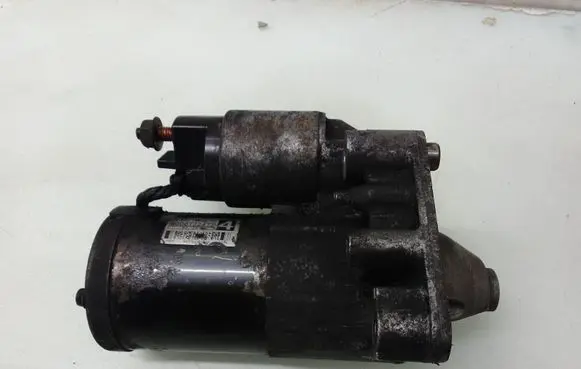Citroen C4 I Starter motor 966401698000
