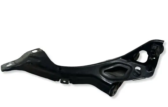 Audi A6 S6 C7 4G Fender mounting bracket 4G0821135A