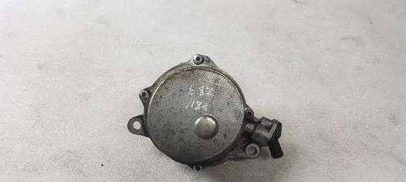 BMW 1 E81 E87 Vacuum pump 700430012