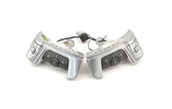 Ford Mondeo MK IV Steering wheel buttons/switches AM2T14K147CB AM2T14K147EA
