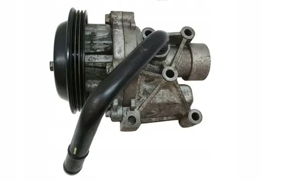 Hyundai Veloster II Water pump 22C0308B39B5