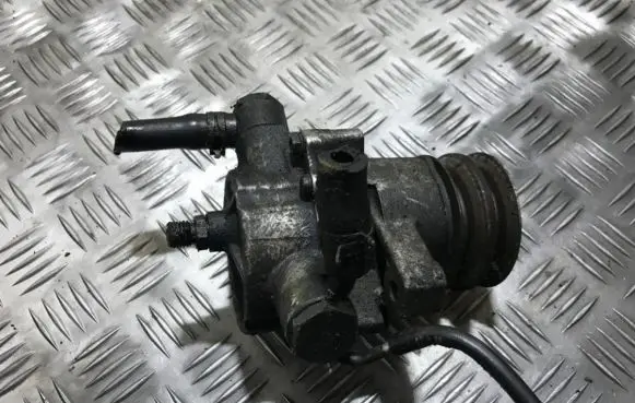 Mazda 323 Vacuum pump x2t50499
