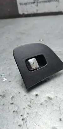 Mercedes-Benz E W213 Tailgate opening switch A2229050409