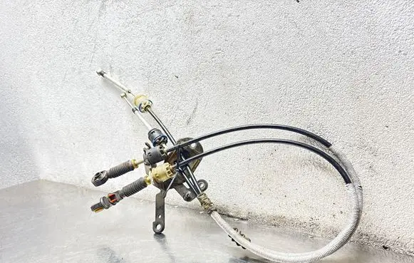 Volvo S40 Gear shift cable linkage 30735285