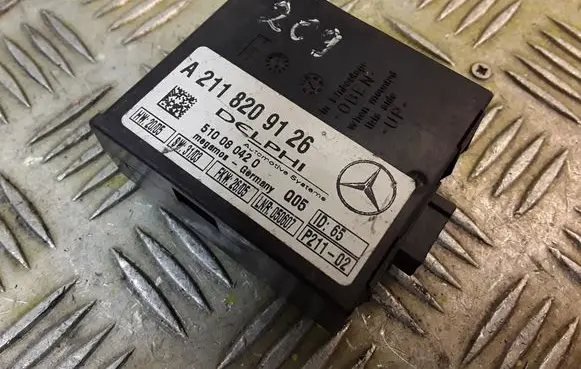 Mercedes-Benz E W211 Alarm control unit/module A2118209126 2118209126