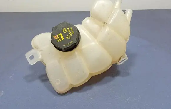 Ford Mondeo MK I Coolant expansion tank/reservoir DG938A080BA