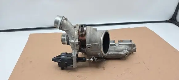BMW 2 F22 F23 Turbo 7633795