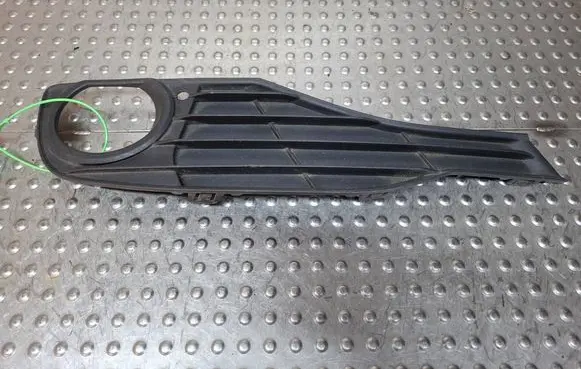 BMW 3 F30 F35 F31 Front fog light trim/grill S18031055 7255366