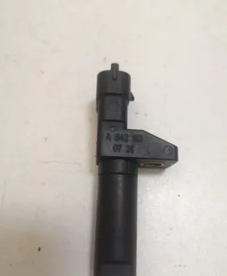 Mercedes-Benz E W211 Crankshaft position sensor A6421530728