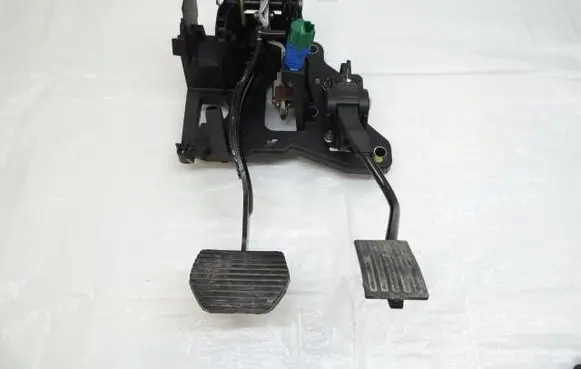 Peugeot 508 Pedal assembly 9666871680