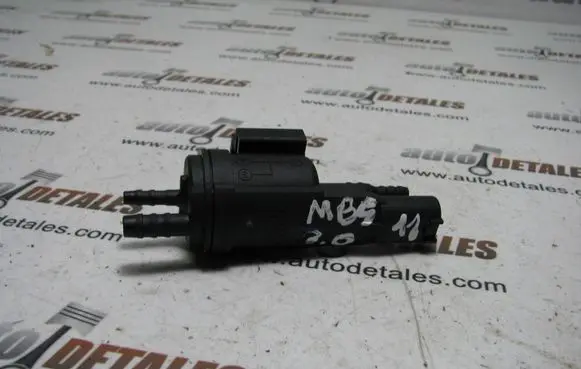 Mercedes-Benz S W221 Turbo solenoid valve A0025401497