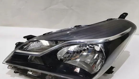 Toyota Yaris Headlight/headlamp