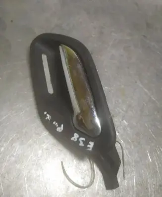 BMW 7 E38 Front door interior handle 8239475