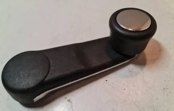 Audi 80 90 B2 Front door window winding handle 443837581D 443837581E 443837575A