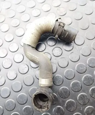 Volkswagen PASSAT B8 Engine coolant pipe/hose 5Q0122073AL 1428222