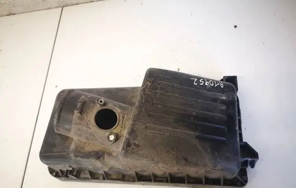 Toyota Corolla Verso AR10 Air filter box 177050G011