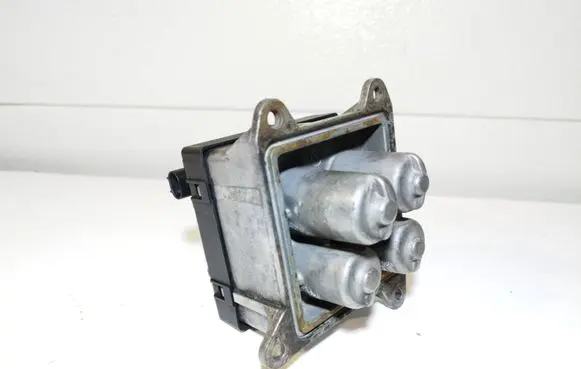 Mercedes-Benz C W203 Coolant heater A0001591504 01T302 8433054