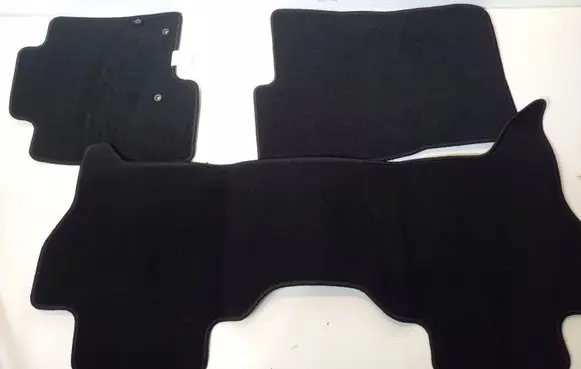 Mitsubishi Pajero Car floor mat set MZ313847
