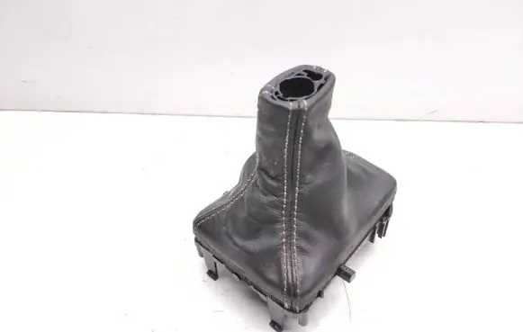 Volvo V60 Gear lever shifter trim leather/knob 