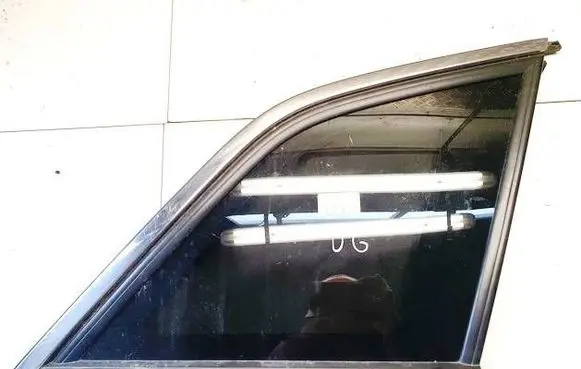 Opel Antara Rear side window dot736as2m32