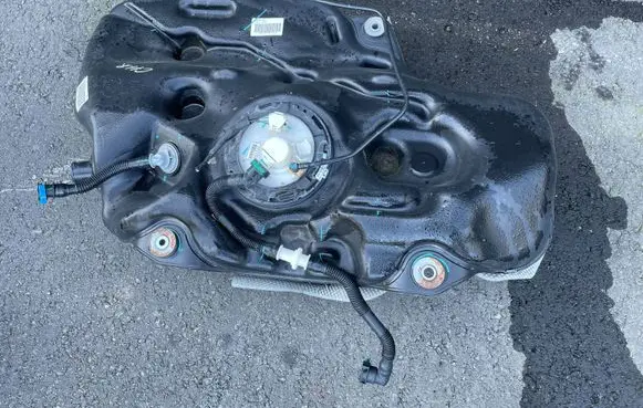 Toyota C-HR I Fuel tank 77001-F4010