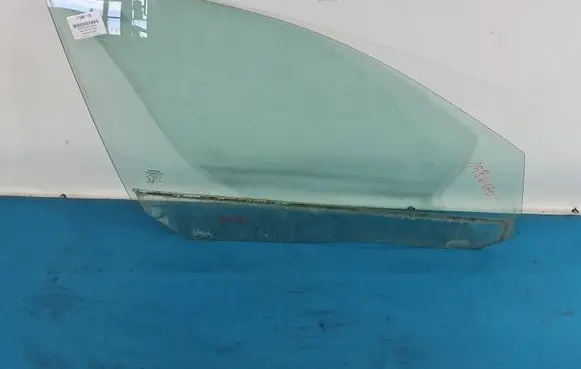 Volvo V70 Front door window glass four-door IMPRK1586170