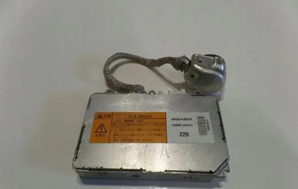 Subaru Outback Xenon control unit/module 3900020751OUTBACK