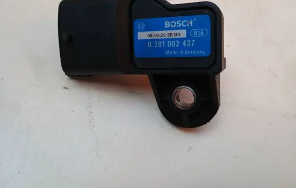 Opel Zafira B Air pressure sensor 0281002437