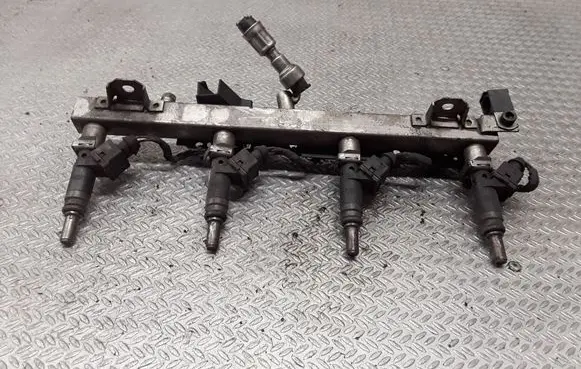 BMW 3 E46 Fuel injectors set 7506158