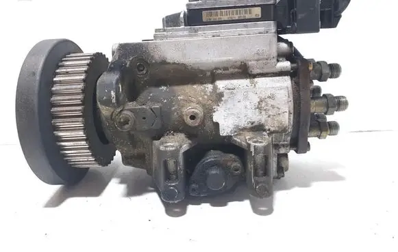 Audi A4 S4 B5 8D Fuel injection high pressure pump