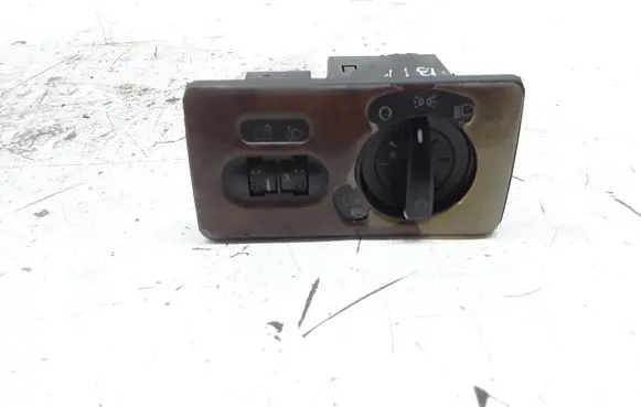 Skoda Fabia Mk1 (6Y) Light switch 6Y1941531A