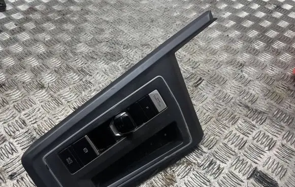 Volkswagen Golf VIII Gear shifter/selector