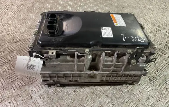 Toyota RAV 4 (XA50) Voltage converter inverter G920033140