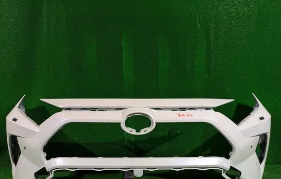 Toyota RAV 4 (XA50) Front bumper