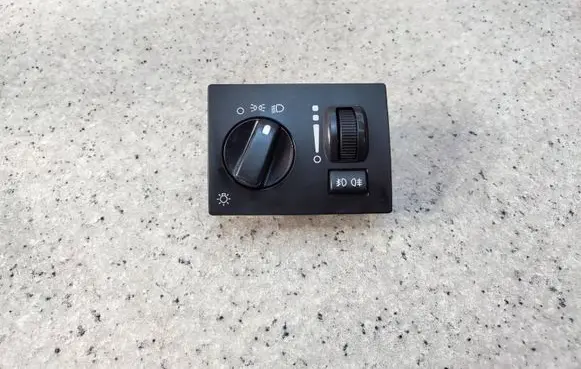 Light switch
