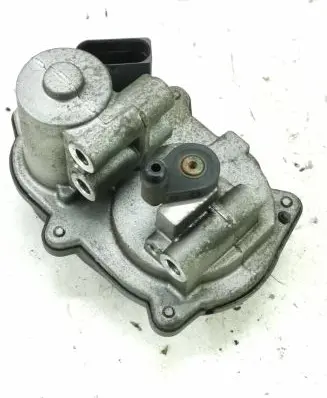 Volkswagen Golf Plus Intake manifold valve actuator/motor 03L129086 A2C53248883