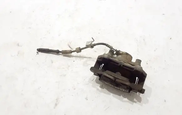 Volvo XC60 Front brake caliper 32373383